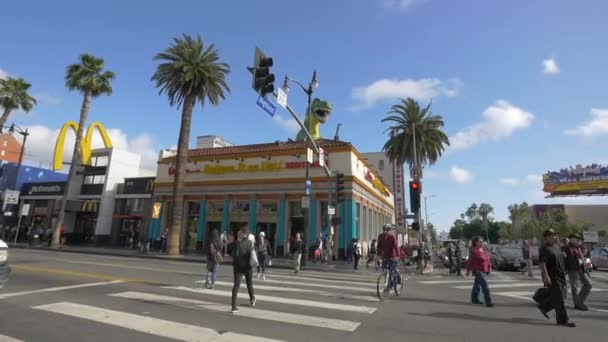 Traverser Rue Hollywood — Video