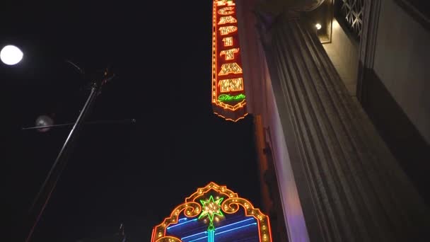 Capitan Theatre Sign Hollywood — Stock Video