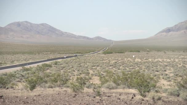 Carretera Arbustos Death Valley — Vídeo de stock
