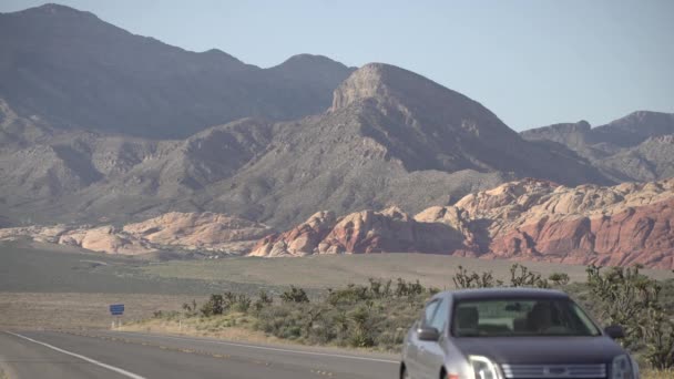 Auto Jedoucí Silnici Death Valley — Stock video