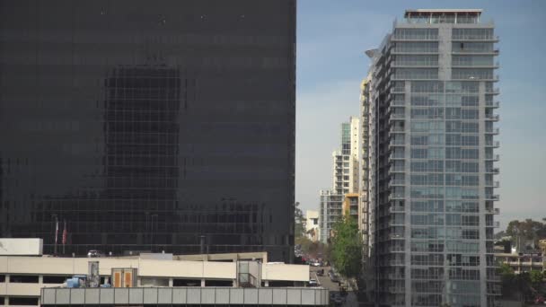 Bangunan Dengan Fasad Kaca — Stok Video