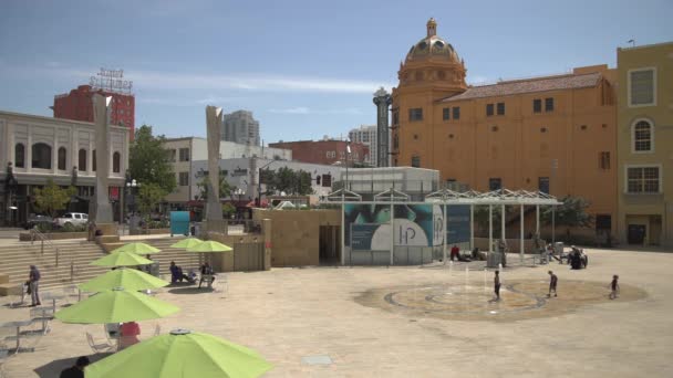 Byggnader Nära Horton Plaza Park — Stockvideo