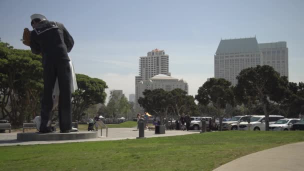 Rendición Incondicional Escultura San Diego — Vídeos de Stock