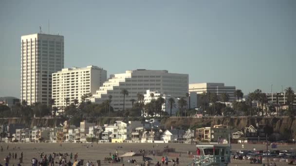 Hôtels Foule Sur Plage — Video