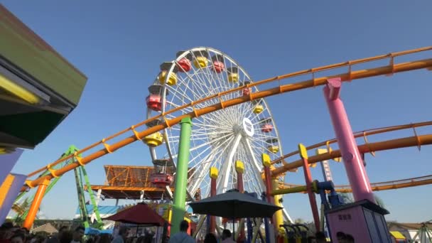 Ferris Rueda Montaña Rusa Pacific Park — Vídeos de Stock