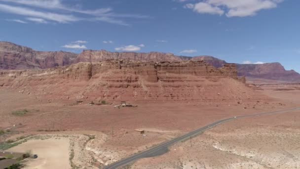 Aerial Dari Colorado River Road Dan Buttes — Stok Video