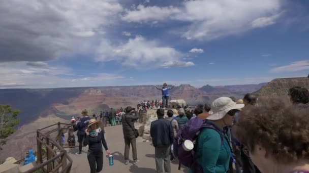 大峡谷的游客 — 图库视频影像
