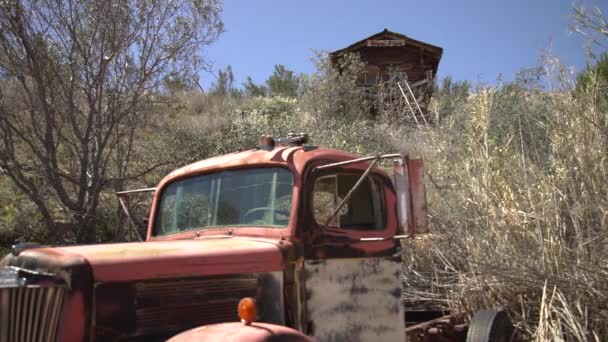 Vista Velho Caminhão Abandonado — Vídeo de Stock