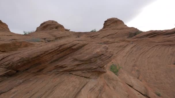 Κόκκινοι Σχηματισμοί Βράχων Φύση — Αρχείο Βίντεο