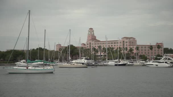 Båtar Och Byggnader Sankt Petersburg Florida — Stockvideo