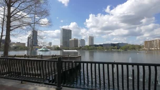 Edifícios Vistos Através Lago Eola — Vídeo de Stock