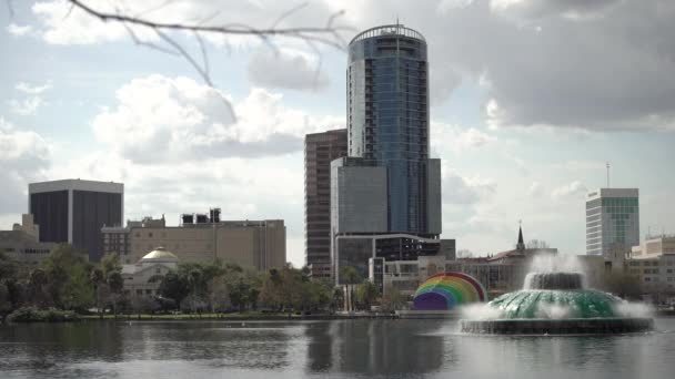 Bangunan Aspire Terlihat Dari Danau Eola — Stok Video