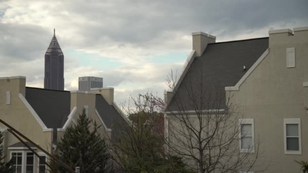 Blick Auf Gebäude Und Wolkenkratzer — Stockvideo