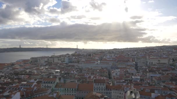 Stadtbild Von Lissabon Und Wolkenverhangener Himmel — Stockvideo