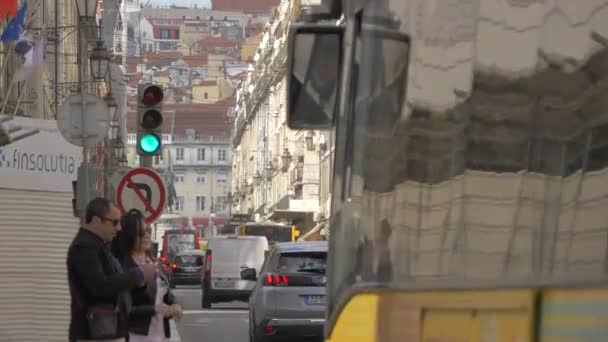 Vista Inclinada Una Calle Lisboa — Vídeo de stock
