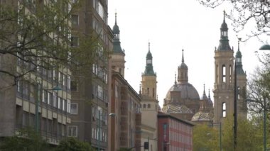 Zaragoza 'daki Bazilika çatısı.