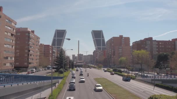 Portão Europa Torres Madrid — Vídeo de Stock