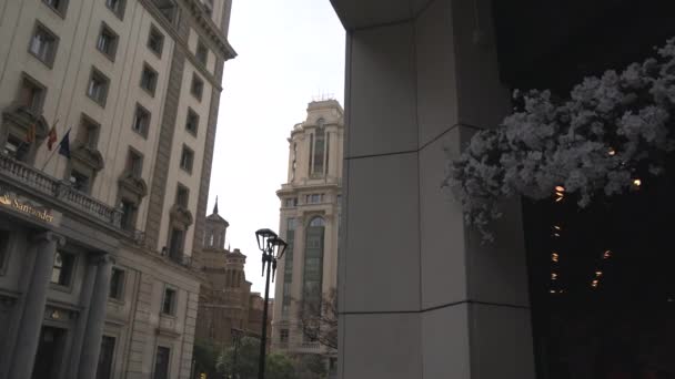Gebäude Der Calle Del Coso — Stockvideo