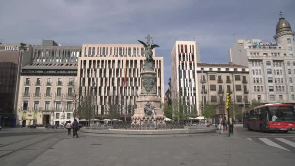 Denkmal Und Brunnen Auf Dem Platz Von Spanien — Stockvideo