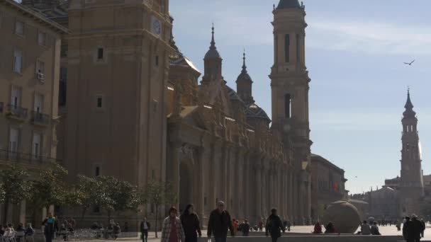 Inclinaison Place Pilar Basilique — Video