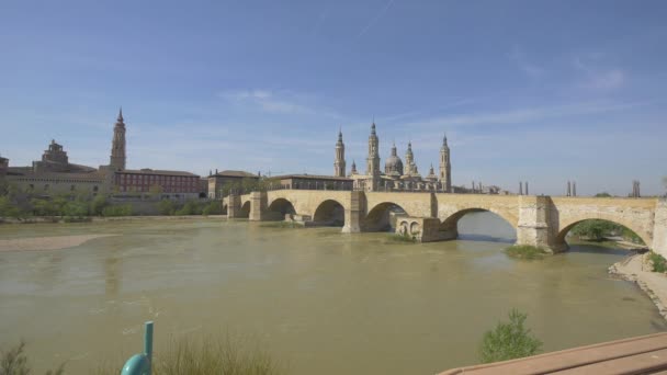 Puente Piedra Ebro River — Stock Video