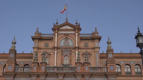 Bandera España Cima Edificio — Vídeo de stock