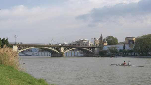 Puente Isabel Και Κωπήλατες Βάρκες — Αρχείο Βίντεο