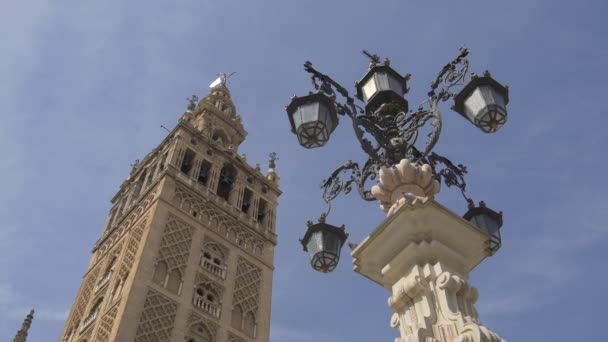 Lampy Poblíž Giraldy Sevilla — Stock video
