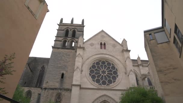 Rozenvenster Van Sint Pieterskathedraal — Stockvideo