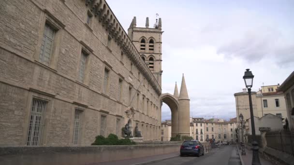 Cathédrale Saint Pierre Autres Bâtiments — Video