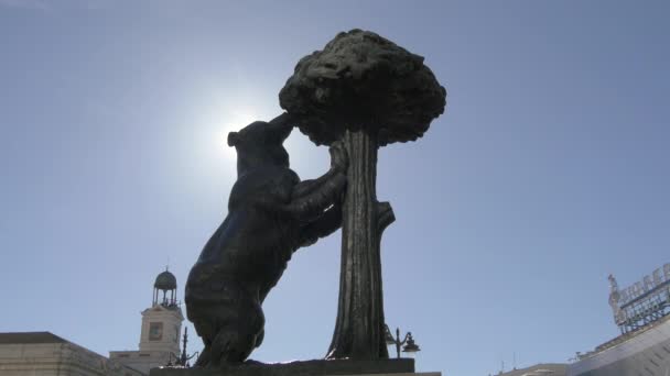 스페인 마드리드에 마드로 기념물 — 비디오