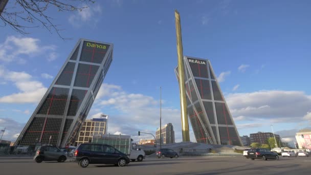 Plaza Castilla Und Das Tor Europa — Stockvideo