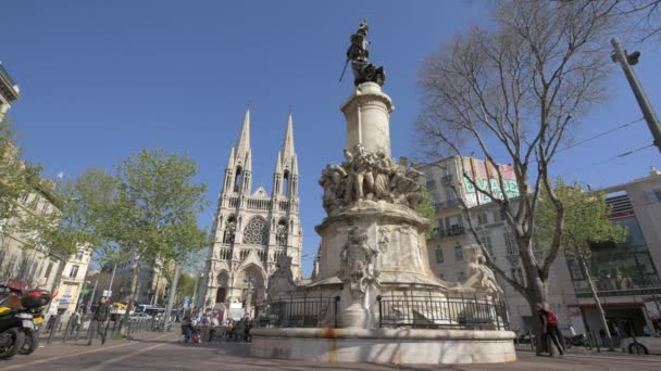 Monumento Perto Igreja Reformada Marselha — Vídeo de Stock