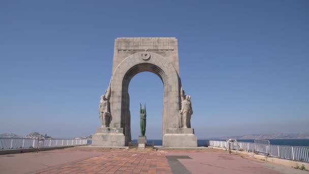 Das Kriegerdenkmal Marseille — Stockvideo