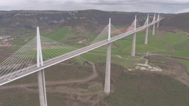 Luftaufnahme Des Viadukts Von Millau — Stockvideo
