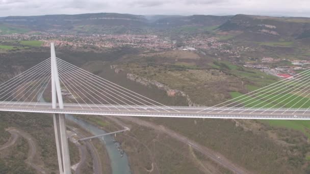 Luftaufnahme Des Viadukts Von Millau — Stockvideo