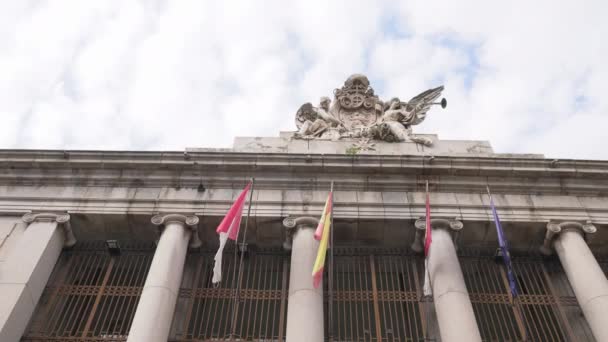 Esculturas Banderas Ondeantes — Vídeo de stock