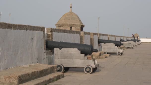 Canons Sur Les Murs Cadix — Video