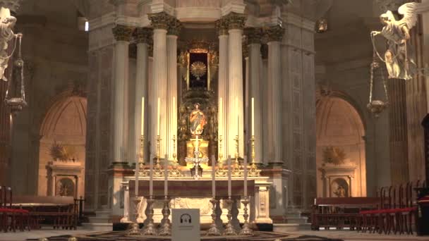 教堂内的祭坛 — 图库视频影像