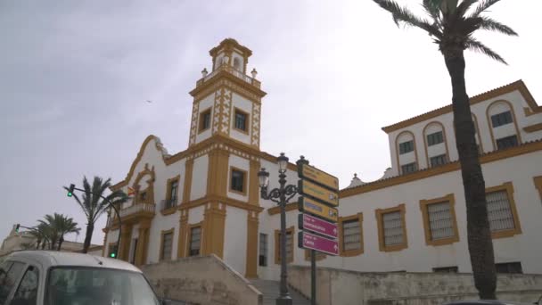 Bâtiment Avec Des Détails Orange — Video