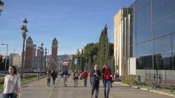 Avenida Reina Maria Cristina Barcelona — Vídeo de stock