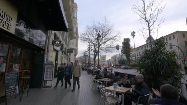 Sokaktaki Açık Hava Restoranı — Stok video