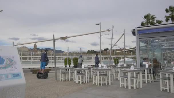 Três Crianças Montando Segways — Vídeo de Stock