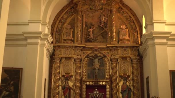 Das Innere Der Iglesia Santa Maria Alhambra — Stockvideo