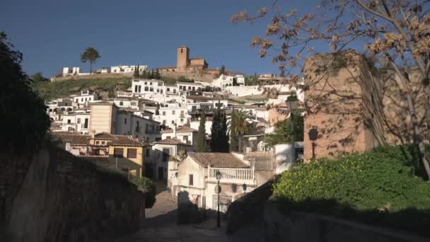 Bâtiments Sur Une Colline — Video