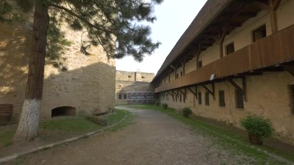 Аллея Средневековой Крепости — стоковое видео