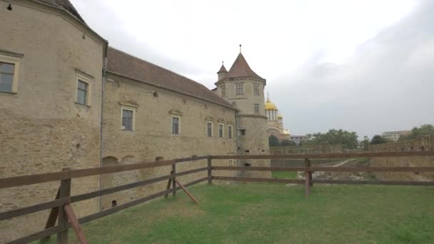 Castelo Medieval Restaurado — Vídeo de Stock