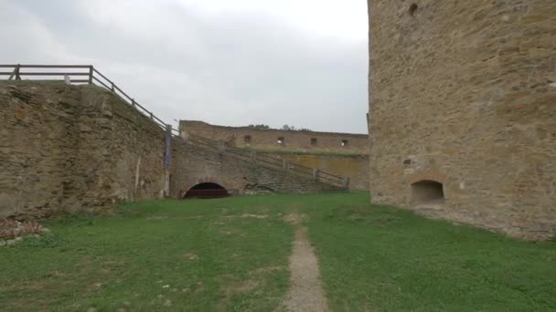 Stone Walls Green Grass Castle Courtyard — 비디오