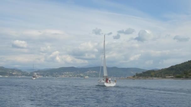 Navigazione Sul Mar Ligure — Video Stock