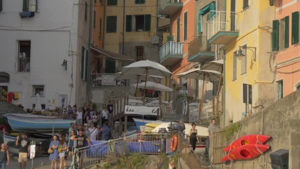 Bezoek Aan Riomaggiore Cinque Terre — Stockvideo